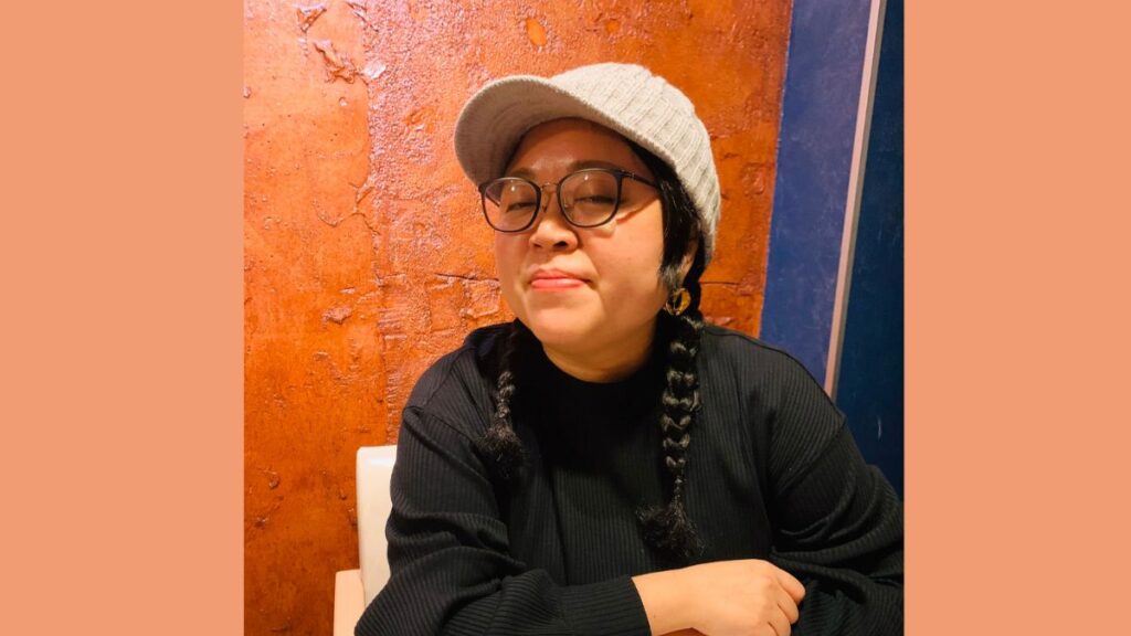 三つ編み姿のニッチェ江上